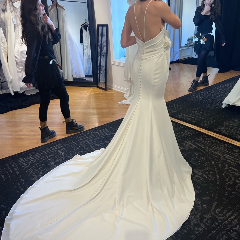 Mikaella Wedding Dress - Never worn